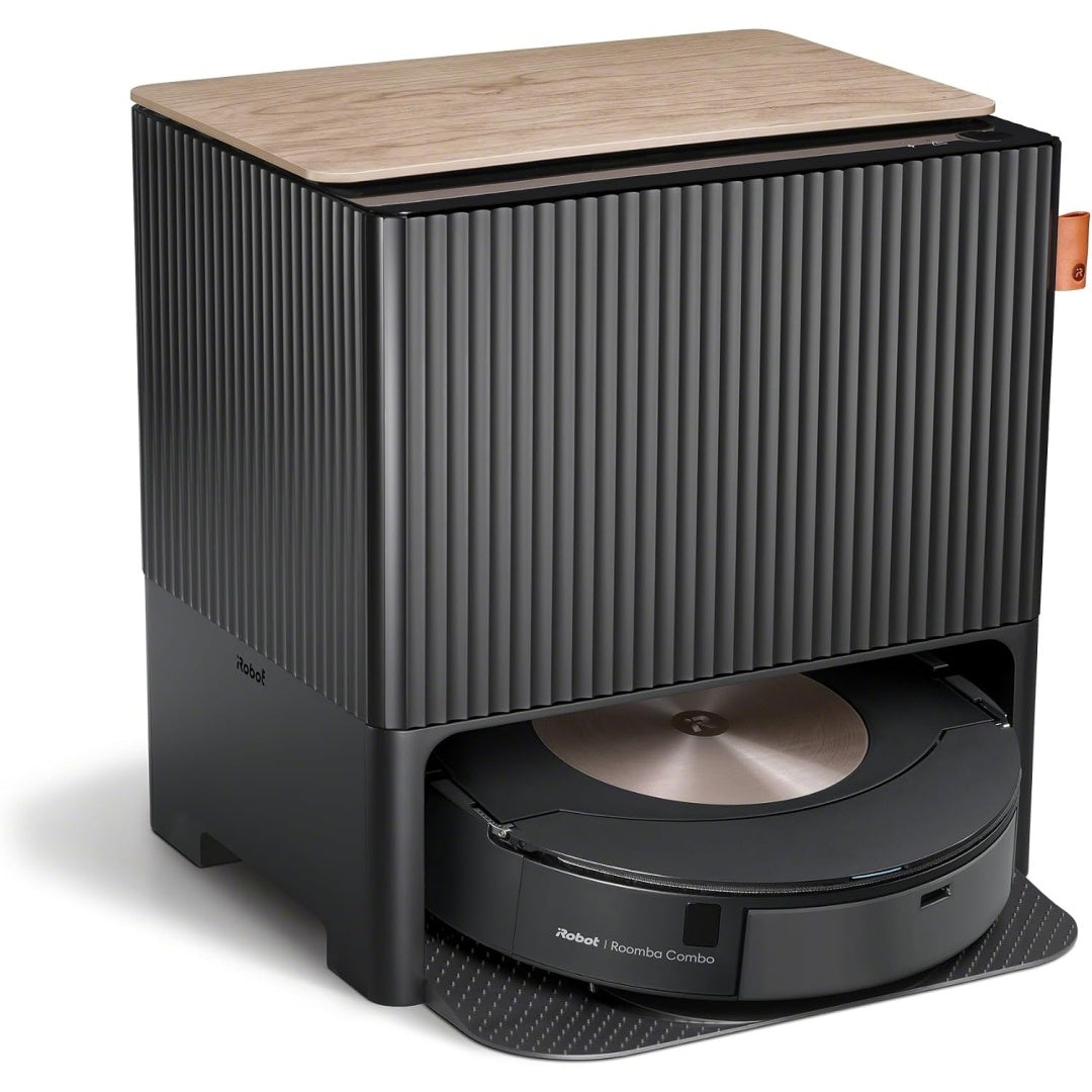 Robot et base de vidage avec le vidage automatique