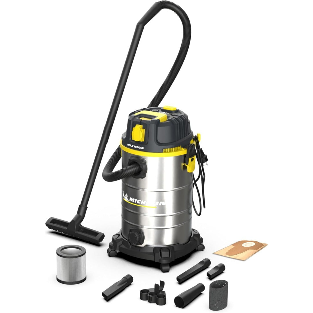 Aspirateur pour liquides et poussieres proposant une contenance annoncee de 30 l